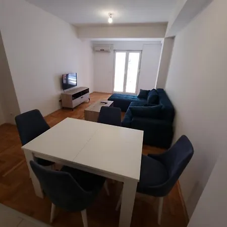 Big Apartment